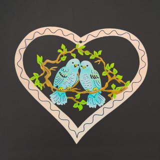 Dřevěná dekorace srdce s ptáčky, barevná dekorace k zavěšení, velikost 16 cm