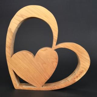 Dřevěná dekorace srdce v srdci, masivní dřevo, velikost 20 cm