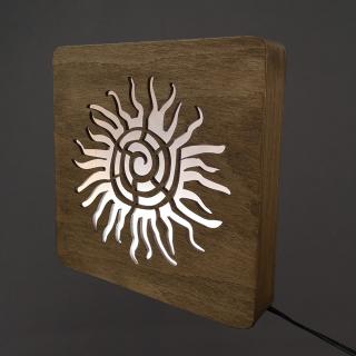 Dřevěná lampička slunce, velikost 20 cm, s LED osvětlením s trafem na 12V