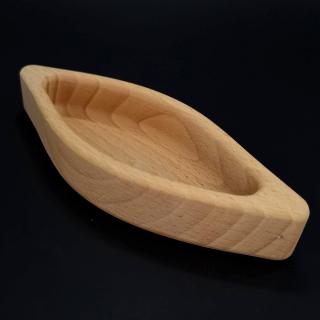 Dřevěná miska ve tvaru listu, masivní dřevo, rozměr 17,2x7x3 cm