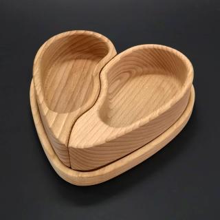 Dřevěná miska ve tvaru půleného srdce s podnosem ve tvaru srdce, masivní dřevo, 19,6x18,6x2 cm