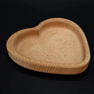 Dřevěná miska ve tvaru srdce, masivní dřevo, rozměr 13,5x13,5x2 cm