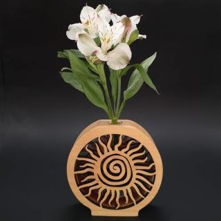 Dřevěná váza kulatá s motivem slunce, masivní dřevo, výška 15 cm