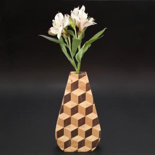 Dřevěná váza mozaika, masivní dřevo - spárovka ze tří dřevin, výška 23 cm