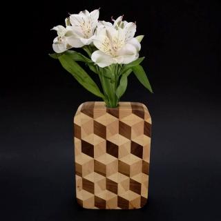 Dřevěná váza obdélníková mozaika, masivní dřevo tří druhů dřevin, výška 18 cm