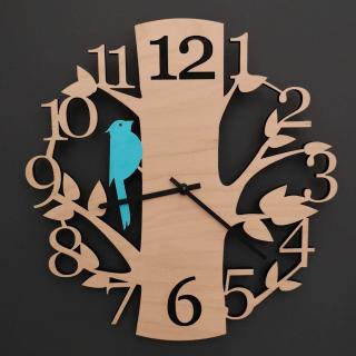 Dřevěné hodiny nástěnné ve tvaru stromu s modrým ptáčkem, masivní dřevo, průměr 30 cm