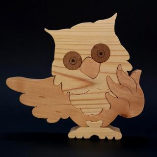 Dřevěné puzzle sova, masivní dřevo dvou druhů dřevin, 22,5x19,5x3 cm