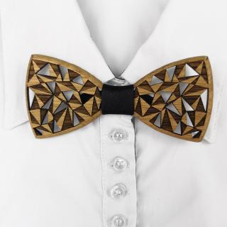 Dřevěný motýlek k obleku - motiv trojúhelníčků 11 cm, český výrobek