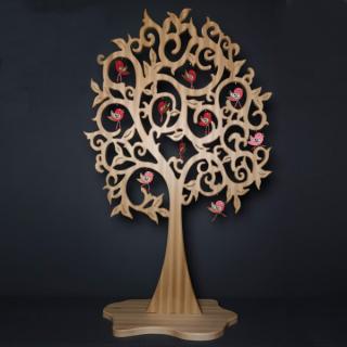 Maxi dekorace - strom z masivu s červenými ptáčky 158 cm