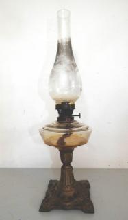 Petrolejová stolní lampa