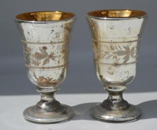 Staré skleněné poháry amalgán