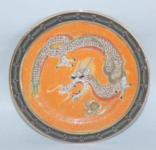 Talíř s čínským drakem 1920