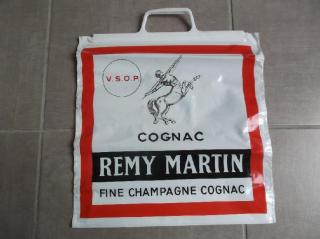 Cognac REMY MARTIN - originální igelitová taška z Tuzexu (NENOŠENÁ)
