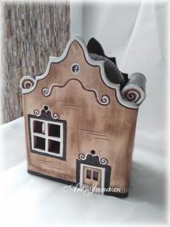 Keramický domek Patrik (domeček bez dna, lze vložit svíčku, světýlka, vhodné jako vánoční výzdoba)