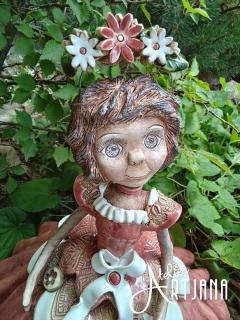 Panenka Růženka (keramická panenka, výška cca 25 cm, pologlaz, růžová)