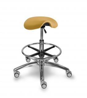 Stolička s tvarovaným sedákem a oporou pro nohy