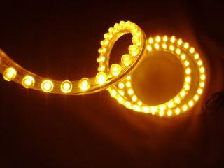 LED pásek diodový - PVC 48cm, žluté světlo (LED diodový ohebný PVC pásek, 12V 48cm LED, žluté světlo, 1ks)