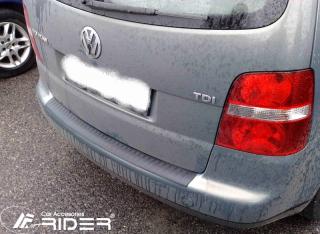 Ochranná krycí lišta pro páté dveře VW Touran 03-07R (Krycí lišta prahu kufru)