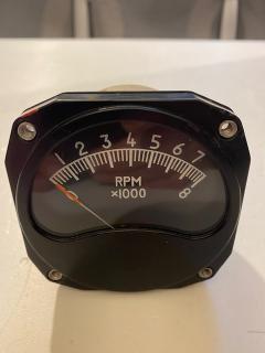 Otáčkoměr Rotax 0-8000 ot/min