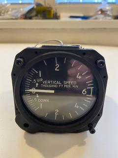 Vertical Speed Indicator 7060 Type IV 0-6000 Ft/Min; Variometr