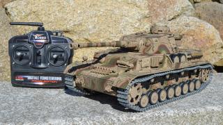 RC tank Panzer IV Ausf. G - Infrared - kovová METAL edice (RC Tank Panzer 4 na dálkové ovládání v měřítku 1:16, 2.4 GHz řídící jednotka RX-18, InfraRed střelba, simulace zvuku a kouře, airbrush kamufláž, kovová vana, kovové pásy, ocelové převody, kovová)