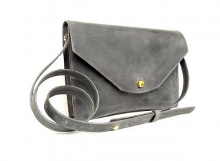 kožená kabelka ručně vyrobená Barva kůže: černá, Barva podšívky: světle šedá, Kování: zlatá