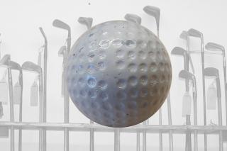 Historický golfový míček