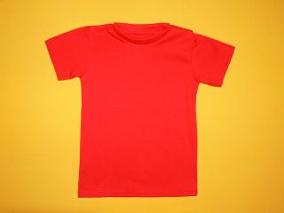 Jednobarevné tričko s krátkým rukávem Barva: červená, Velikost: 104