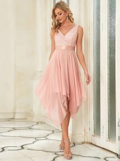 Asymetrické šaty s krajkou růžové EP00207PK Velikost: EU 36 / US 04, Barva: Růžová