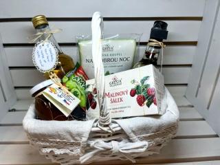 Dárkový košík č. 3 -Bio bylinný sirup, marmeláda, bylinná koupel, olej s dobromyslem, malinový čaj a amalaki tyčinka
