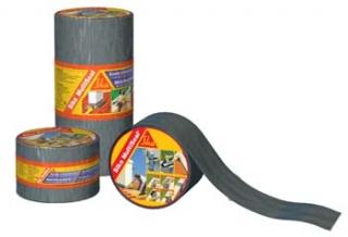 Sika MultiSeal-T - samolepící bitumenová páska vyztužená hliníkovou folií Barva: šedá, Balení: 10bm x 10cm