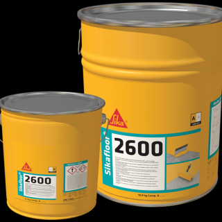 Sikafloor®-2600, 2komponentní, bezrozpouštědlové, barevné pojivo na bázi epoxidové pryskyřice, pro zhotovení samonivelačních podlahových nátěrů