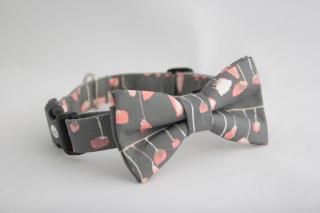 Obojek pro pejska šedý se stonky + motýlek Přezka: KOVOVÁ přezka, Velikost: S 25-40 cm šířka popruhu 16mm