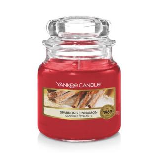 Yankee Candle - vonná svíčka Sparkling Cinnamon (Třpytivá skořice) 104g
