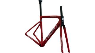 rám Specialized S-Works Tarmac SL7 Remco Rojo 2023 satin red/metallic white - 44 (142-155cm)