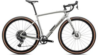 silniční kolo Specialized Diverge Expert Carbon 2023 dune white/taupe - 49 (158-163cm)