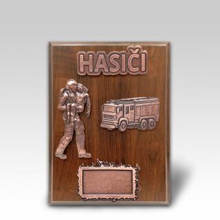 Dřevěná plaketa hasičské auto a hasič zachránce 20x15cm Barva motivu: Starobronz