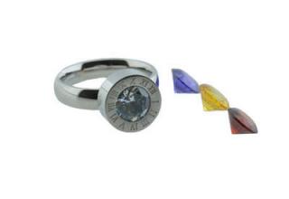 Prsten z oceli stříbrný s kamínky M175 Velikosť: 51 / 52