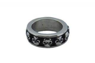 Prsten z oceli stříbrný s lebkami M252 Velikosť: 64 / 65