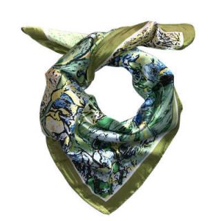 Šátek saténový (60x60cm) zelený s potiskem T043