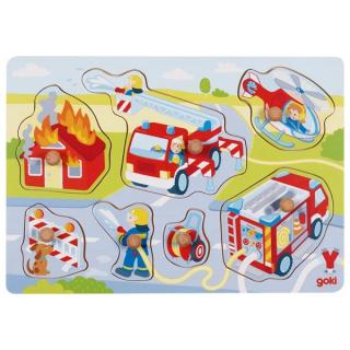 Goki Dřevěné vkládací puzzle - hasiči v akci