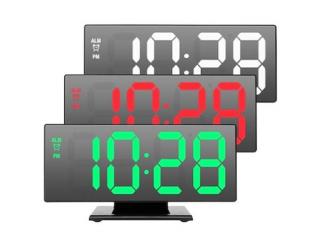 HODINY DS 3618L, Stolní LED hodiny s budíkem, USB, černé hodiny, bílý, červený a zelený displej Barva: Bílá
