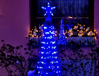 VOR STROM 480-2M Záblesk - vánoční dekorace - svítící strom se záblesky, výška 1,4 a 2m dle sestavení, nap. ze zásuvky 230V, svit bílá studená, bílá…