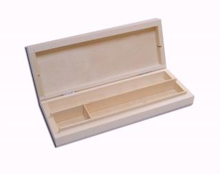 Dřevěná krabička ( 14cm x 14cm x 4,5cm)