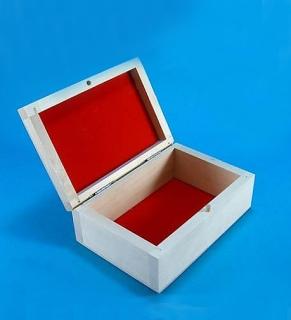 Dřevěná krabička na prstýnky (12,7cm x 8,8cm x 4,8cm)