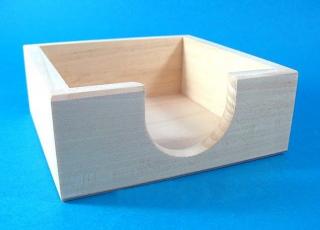 Dřevěná krabička zásobník na podtácky (12,2cm x 12,2cm x 4,7cm)