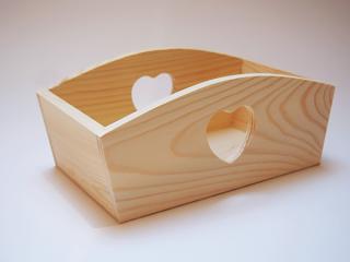 Dřevěná krabička - zásobník - OBLÝ OKRAJ S VÝŘEZEM SRDCE - MENŠÍ (24,5 x 13 x 10cm)