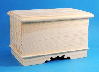 Dřevěné krabičky- truhlička zdobená (19,7cm x 11,7cm x 12,3cm)