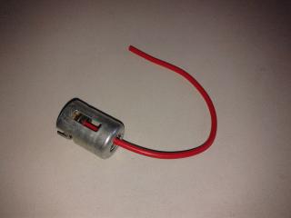 Patice žárovky BA15s s jedním kabelem (1 kabel)