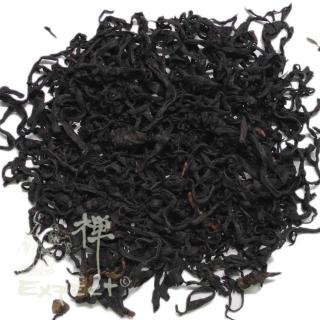 Aromatizovaný čaj Grusia Guria black s borůvkovým listím Hmotnost: 100 g